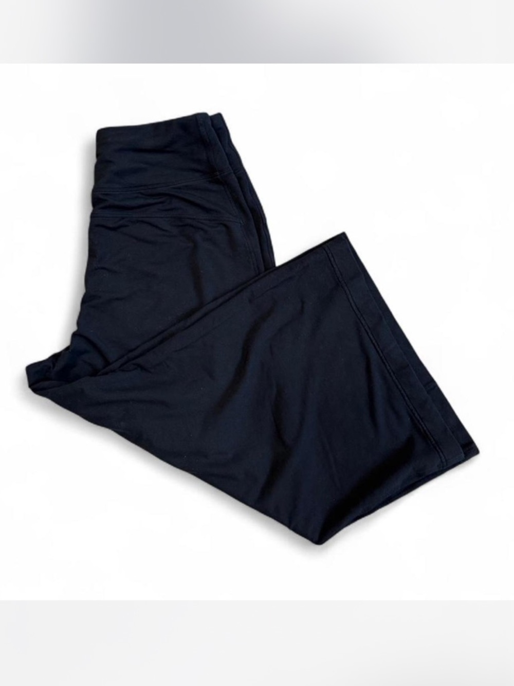 Lululemon women’s black wide legged pants size 4 like new no tags